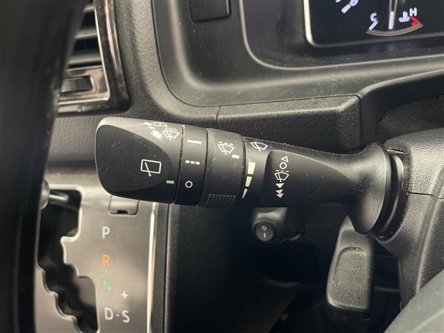 ハイエースバン スーパーＧＬ　ダーク　プライムＩＩ　・モデリスタエアロ・純正７インチナビ＆フルセグ＆ＢＴ＆ＤＶＤ・パノラマミックビューモニター・両側スライドドア・ステアリングスイッチ・ハーフレザーシート・前方ドライブレコーダー・ビルトインＥＴＣ・ＬＥＤ（21枚目）