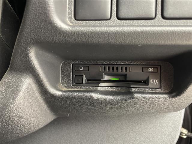 ハイエースバン スーパーＧＬ　ダーク　プライムＩＩ　・モデリスタエアロ・純正７インチナビ＆フルセグ＆ＢＴ＆ＤＶＤ・パノラマミックビューモニター・両側スライドドア・ステアリングスイッチ・ハーフレザーシート・前方ドライブレコーダー・ビルトインＥＴＣ・ＬＥＤ（34枚目）