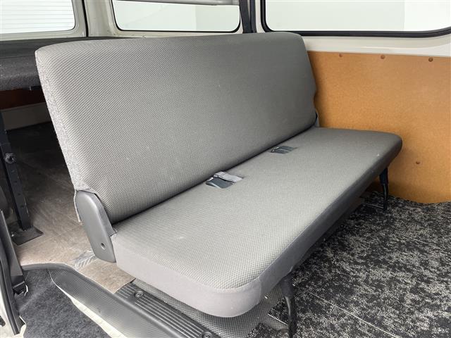 ハイエースバン ロングDX GLパッケージ 社外ナビ TV パノラミックビューモニター ETC 前後ドライブレコーダー プリクラッシュセーフティ レーンディパーチャーアラート オートマチックハイビーム ベットキット 社外16インチアルミホイール(11枚目)