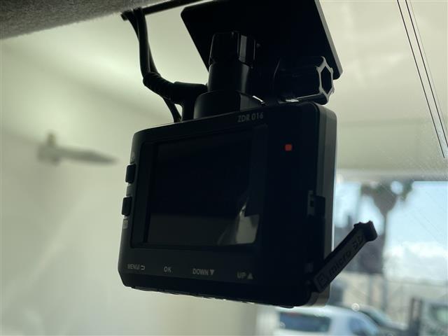 ハイエースバン ロングDX GLパッケージ 社外ナビ TV パノラミックビューモニター ETC 前後ドライブレコーダー プリクラッシュセーフティ レーンディパーチャーアラート オートマチックハイビーム ベットキット 社外16インチアルミホイール(30枚目)