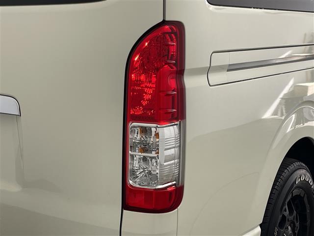 ハイエースバン ロングDX GLパッケージ 社外ナビ TV パノラミックビューモニター ETC 前後ドライブレコーダー プリクラッシュセーフティ レーンディパーチャーアラート オートマチックハイビーム ベットキット 社外16インチアルミホイール(39枚目)