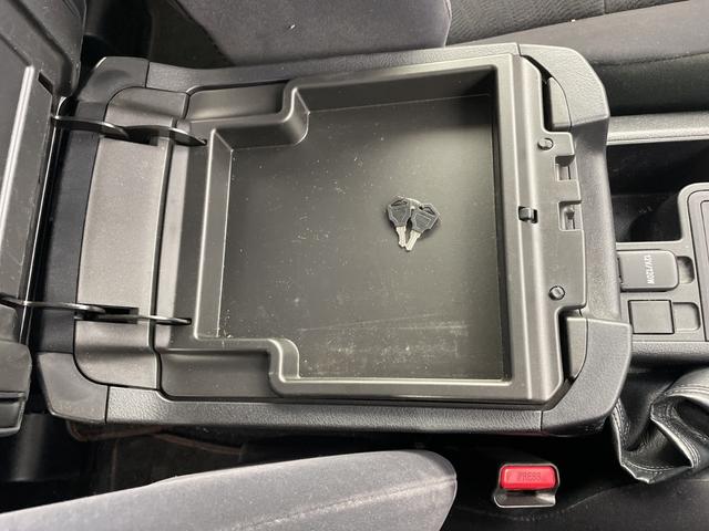 ランドクルーザープラド TX 社外ナビ TV バックカメラ リフトアップ プリクラッシュセーフティー レーンディパーチャーアラート オートマチックハイビーム レーダークルーズコントロール RAYSアルミホイール ドライブレコーダー(74枚目)