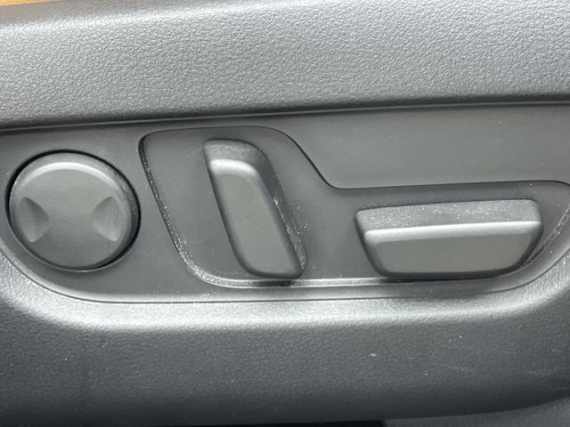 ＣＸ－６０ ＸＤ－ハイブリッド　プレミアムスポーツ　ＢＯＳＥサウンド・サンルーフ・全方位カメラ・前後ドライブレコーダー・スマートキー・革シート（茶）・全席シートヒーター・前席ベンチレーション・前席パワーシート・ステアリングヒーター・レーンキープアシスト（77枚目）