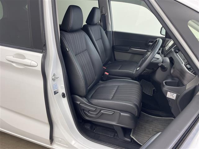 フリード+ハイブリッド ハイブリッドEX ・純正7インチナビ・BT・CD・DVD・SD・USB・TV・バックカメラ・両側パワースライドドア・ステアリングスイッチ・ハーフレザーシート・前席シートヒーター・純正前方ドライブレコーダー・ETC(9枚目)