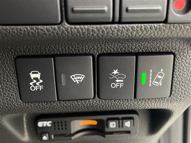 フリード+ハイブリッド ハイブリッドEX ・純正7インチナビ・BT・CD・DVD・SD・USB・TV・バックカメラ・両側パワースライドドア・ステアリングスイッチ・ハーフレザーシート・前席シートヒーター・純正前方ドライブレコーダー・ETC(33枚目)