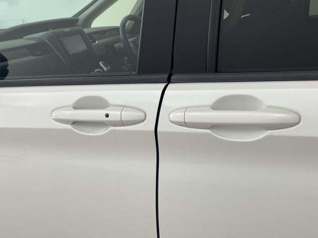 フリード+ハイブリッド ハイブリッドEX ・純正7インチナビ・BT・CD・DVD・SD・USB・TV・バックカメラ・両側パワースライドドア・ステアリングスイッチ・ハーフレザーシート・前席シートヒーター・純正前方ドライブレコーダー・ETC(49枚目)