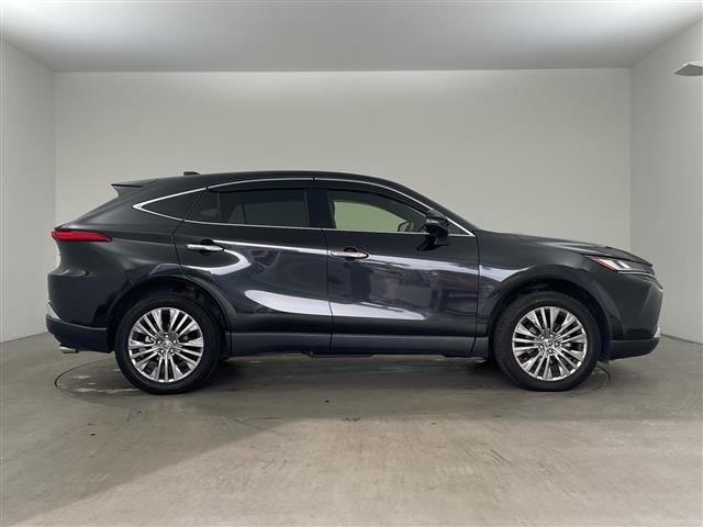 ハリアーハイブリッド Ｚ　レザーパッケージ　１２．３インチビ　パノラミックビューモニター　トヨタセーフティセンス　ＪＢＬサウンド　革シート　パワーバックドア　シートヒーター　ベンチレーション　ワンオーナー　ＬＥＤヘッドライト（6枚目）