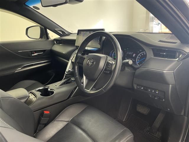 ハリアーハイブリッド Ｚ　レザーパッケージ　１２．３インチビ　パノラミックビューモニター　トヨタセーフティセンス　ＪＢＬサウンド　革シート　パワーバックドア　シートヒーター　ベンチレーション　ワンオーナー　ＬＥＤヘッドライト（8枚目）