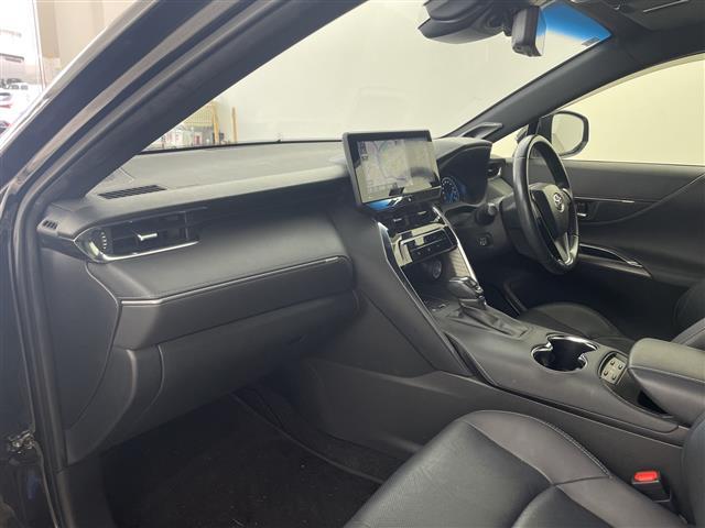 ハリアーハイブリッド Ｚ　レザーパッケージ　１２．３インチビ　パノラミックビューモニター　トヨタセーフティセンス　ＪＢＬサウンド　革シート　パワーバックドア　シートヒーター　ベンチレーション　ワンオーナー　ＬＥＤヘッドライト（12枚目）