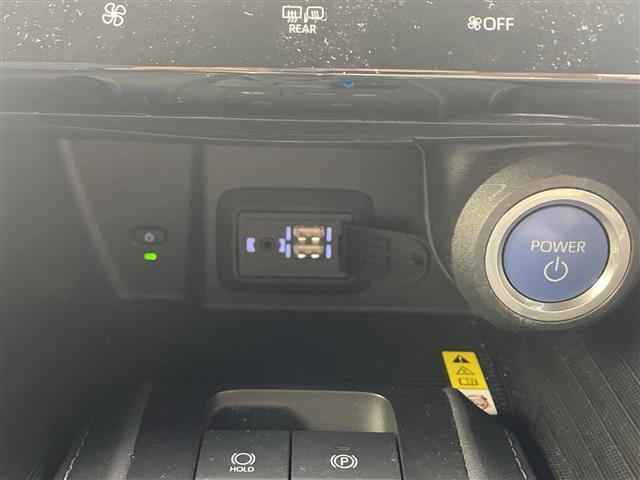 ハリアーハイブリッド Ｚ　レザーパッケージ　１２．３インチビ　パノラミックビューモニター　トヨタセーフティセンス　ＪＢＬサウンド　革シート　パワーバックドア　シートヒーター　ベンチレーション　ワンオーナー　ＬＥＤヘッドライト（31枚目）