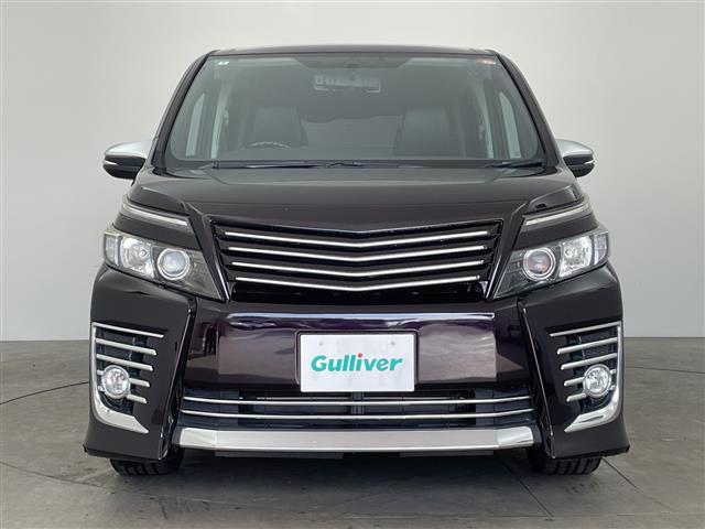 ヴォクシー ＺＳ　社外８インチナビ・バックカメラ・フリップダウンモニター・両側パワースライドドア・アイドリングストップ・横滑り防止装置・ドライブスタートコントロール・Ｓ－ＶＳＣ・ＭＴモード付ＡＴ・ステアリングスイッチ（6枚目）