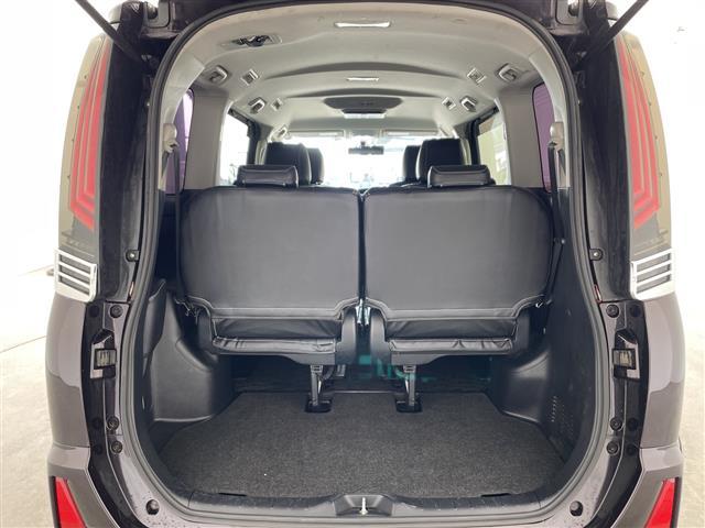 ヴォクシー ＺＳ　社外８インチナビ・バックカメラ・フリップダウンモニター・両側パワースライドドア・アイドリングストップ・横滑り防止装置・ドライブスタートコントロール・Ｓ－ＶＳＣ・ＭＴモード付ＡＴ・ステアリングスイッチ（17枚目）