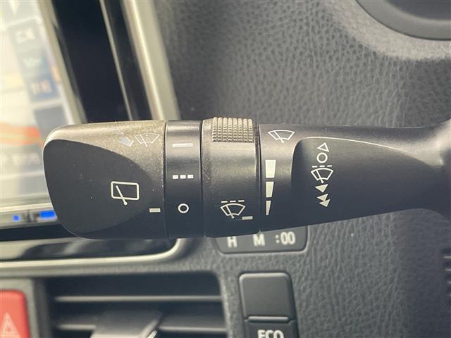 ヴォクシー ＺＳ　社外８インチナビ・バックカメラ・フリップダウンモニター・両側パワースライドドア・アイドリングストップ・横滑り防止装置・ドライブスタートコントロール・Ｓ－ＶＳＣ・ＭＴモード付ＡＴ・ステアリングスイッチ（23枚目）