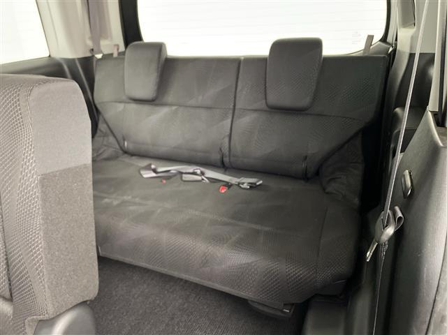 ステップワゴンスパーダ Z HDDナビエディション 純正ナビ・フルセグ・ステアリングスイッチ・両側パワースライドドア・ビルトインETC・バックカメラ・スマートキー・純正フロアマット・ドアバイザー・キセノンライト・オートライト・フォグラプ・パドルシフト(17枚目)