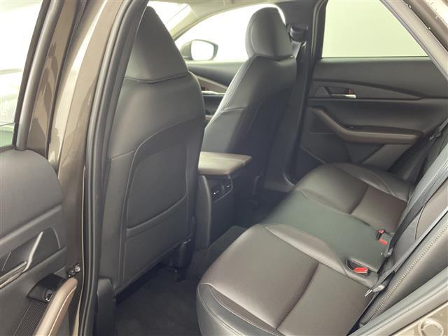 ＣＸ－３０ ２０Ｓ　Ｌパッケージ　・純正８．８型ＳＤナビ＆フルセグ＆ＢＴ＆ＵＳＢ＆ＤＶＤ・３６０°カメラ・黒革シート・ｉ－ＡＣＴＩＶＥＳＥＮＳＥ・前席シートヒーター・ＬＥＤライト・スマートキー・ＥＴＣ・パワーバックドア（15枚目）