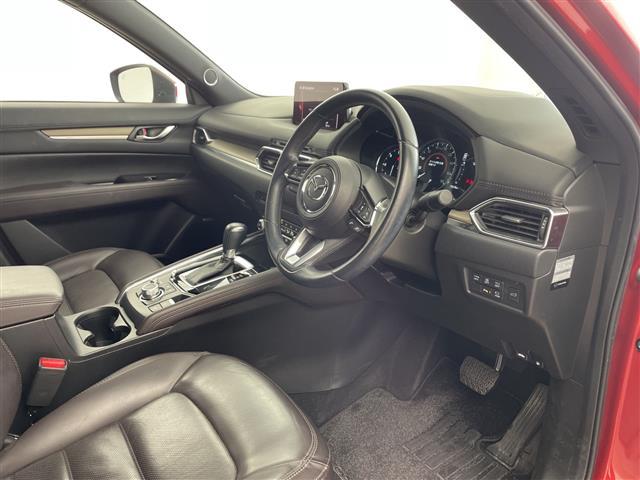 ＣＸ－５ ＸＤ　エクスクルーシブモード　純正ナビ・全方位カメラ・ＢＯＳＥサウンド・革シート・前席パワーシート・運転席メモリーシート・全席シートヒーター・前席ベンチレーション・ハンドルヒーター・パワーリアゲート・パドルシフト・ＥＴＣ（8枚目）