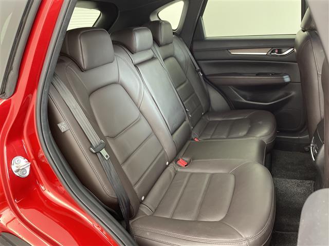 ＣＸ－５ ＸＤ　エクスクルーシブモード　純正ナビ・全方位カメラ・ＢＯＳＥサウンド・革シート・前席パワーシート・運転席メモリーシート・全席シートヒーター・前席ベンチレーション・ハンドルヒーター・パワーリアゲート・パドルシフト・ＥＴＣ（11枚目）