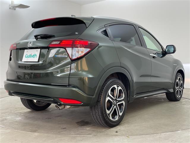 ヴェゼル ハイブリッドZ ・シティブレーキアクティブシステム・カロッツェリア製7インチナビ&フルセグ&BT&DVD・バックカメラ・クルーズコントロール・電子パーキング・オートホールド・LEDヘッドライト・オートライト・ETC(3枚目)