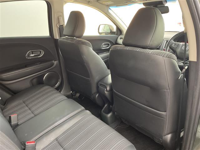 ヴェゼル ハイブリッドZ ・シティブレーキアクティブシステム・カロッツェリア製7インチナビ&フルセグ&BT&DVD・バックカメラ・クルーズコントロール・電子パーキング・オートホールド・LEDヘッドライト・オートライト・ETC(10枚目)