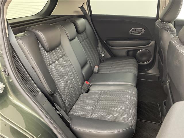 ヴェゼル ハイブリッドZ ・シティブレーキアクティブシステム・カロッツェリア製7インチナビ&フルセグ&BT&DVD・バックカメラ・クルーズコントロール・電子パーキング・オートホールド・LEDヘッドライト・オートライト・ETC(11枚目)