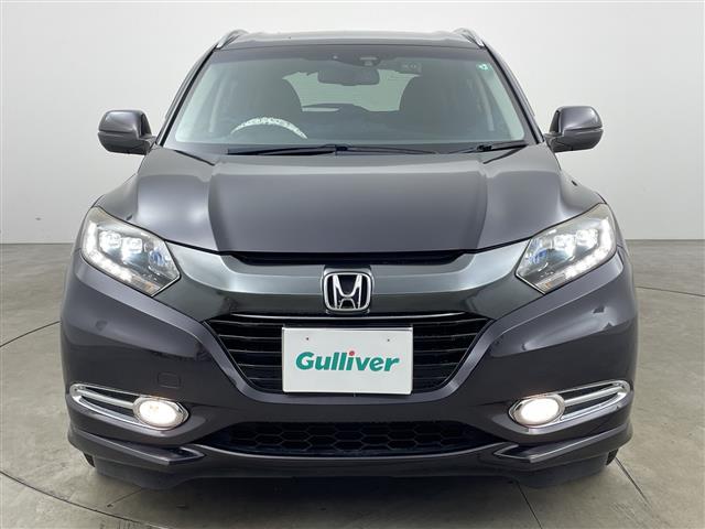 ヴェゼル ハイブリッドZ 純正ナビ TV バックカメラ ビルトインETC ハーフレザー シートヒーター 衝突軽減ブレーキ 先行車発進告知 LEDヘッドライト ルーフレール ドライブレコーダー 純正17インチアルミホイール(4枚目)