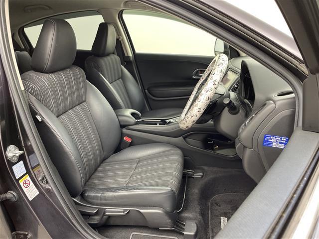 ヴェゼル ハイブリッドZ 純正ナビ TV バックカメラ ビルトインETC ハーフレザー シートヒーター 衝突軽減ブレーキ 先行車発進告知 LEDヘッドライト ルーフレール ドライブレコーダー 純正17インチアルミホイール(9枚目)