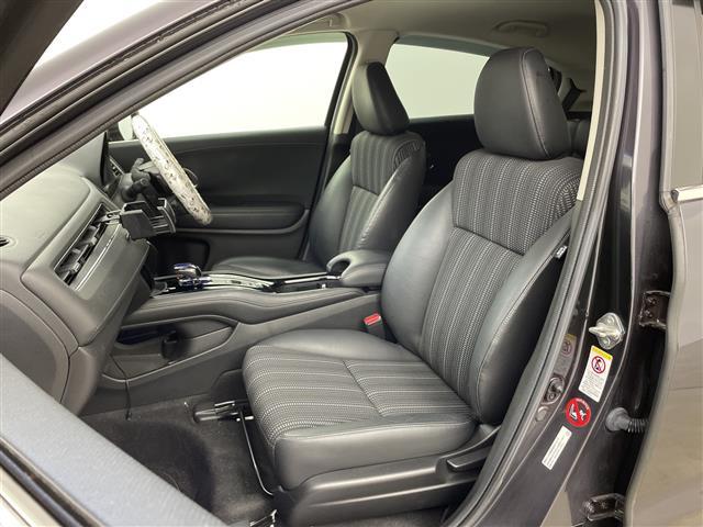 ヴェゼル ハイブリッドZ 純正ナビ TV バックカメラ ビルトインETC ハーフレザー シートヒーター 衝突軽減ブレーキ 先行車発進告知 LEDヘッドライト ルーフレール ドライブレコーダー 純正17インチアルミホイール(13枚目)