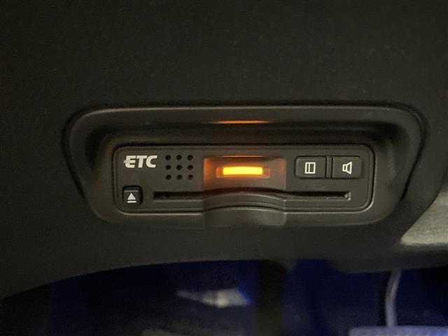 ヴェゼル ハイブリッドZ 純正ナビ TV バックカメラ ビルトインETC ハーフレザー シートヒーター 衝突軽減ブレーキ 先行車発進告知 LEDヘッドライト ルーフレール ドライブレコーダー 純正17インチアルミホイール(33枚目)