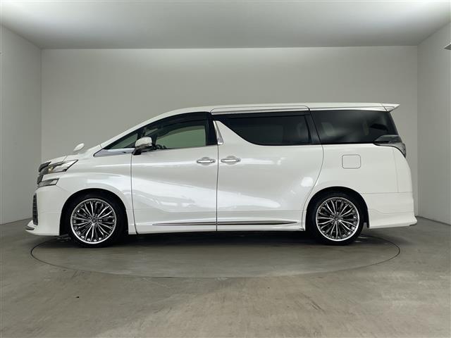 ヴェルファイア ３．５ＺＡ　ゴールデンアイズ　モデリスタ　純正１０インチナビ　純正１２．１インチフリップダウンモニター　バックカメラ　ビルトインＥＴＣ　社外２０インチアルミホイール　両側パワースライドドア　パワーバックドア　ＡＣ１００Ｖ電源（7枚目）