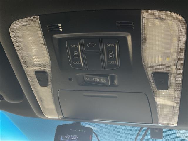 ヴェルファイア ３．５ＺＡ　ゴールデンアイズ　モデリスタ　純正１０インチナビ　純正１２．１インチフリップダウンモニター　バックカメラ　ビルトインＥＴＣ　社外２０インチアルミホイール　両側パワースライドドア　パワーバックドア　ＡＣ１００Ｖ電源（29枚目）