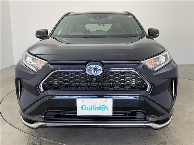 RAV4 PHV ブラックトーン パノラマムーンルーフ 全方位カメラ TV シートヒーター エアシート 置くだけ充電 プリクラッシュセーフティ レーントレーシングアシスト レーダークルーズコントロール オートマチックハイビーム LED(4枚目)