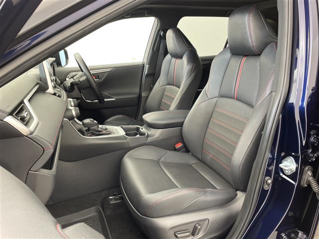 RAV4 PHV ブラックトーン パノラマムーンルーフ 全方位カメラ TV シートヒーター エアシート 置くだけ充電 プリクラッシュセーフティ レーントレーシングアシスト レーダークルーズコントロール オートマチックハイビーム LED(13枚目)