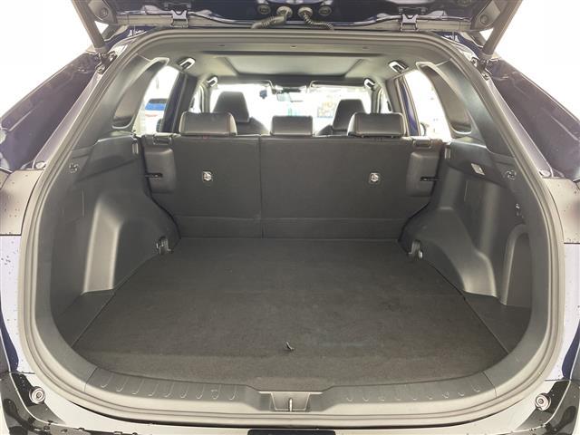 RAV4 PHV ブラックトーン パノラマムーンルーフ 全方位カメラ TV シートヒーター エアシート 置くだけ充電 プリクラッシュセーフティ レーントレーシングアシスト レーダークルーズコントロール オートマチックハイビーム LED(16枚目)