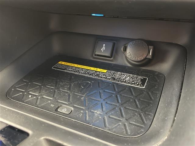 RAV4 PHV ブラックトーン パノラマムーンルーフ 全方位カメラ TV シートヒーター エアシート 置くだけ充電 プリクラッシュセーフティ レーントレーシングアシスト レーダークルーズコントロール オートマチックハイビーム LED(27枚目)