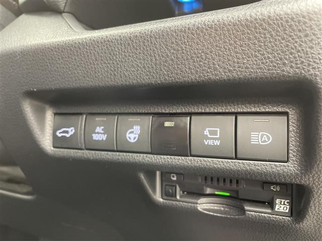 RAV4 PHV ブラックトーン パノラマムーンルーフ 全方位カメラ TV シートヒーター エアシート 置くだけ充電 プリクラッシュセーフティ レーントレーシングアシスト レーダークルーズコントロール オートマチックハイビーム LED(29枚目)
