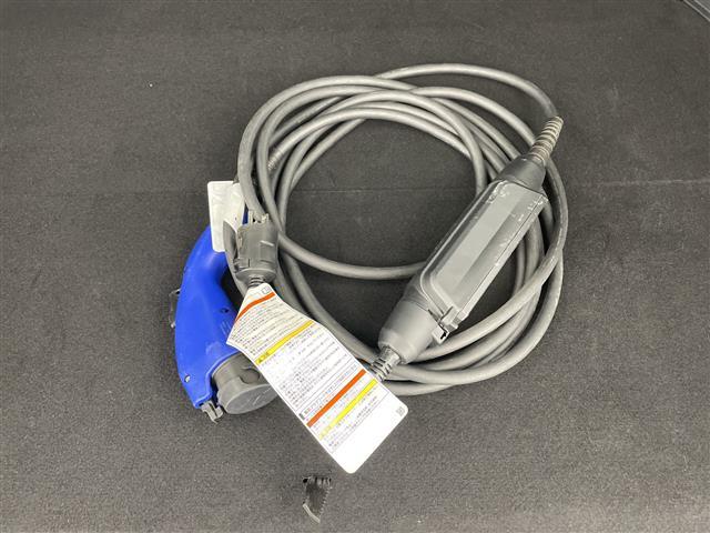 RAV4 PHV ブラックトーン パノラマムーンルーフ 全方位カメラ TV シートヒーター エアシート 置くだけ充電 プリクラッシュセーフティ レーントレーシングアシスト レーダークルーズコントロール オートマチックハイビーム LED(35枚目)