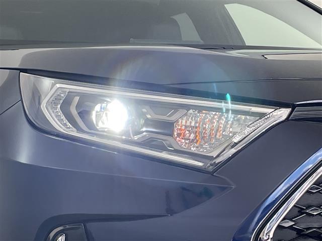 RAV4 PHV ブラックトーン パノラマムーンルーフ 全方位カメラ TV シートヒーター エアシート 置くだけ充電 プリクラッシュセーフティ レーントレーシングアシスト レーダークルーズコントロール オートマチックハイビーム LED(36枚目)