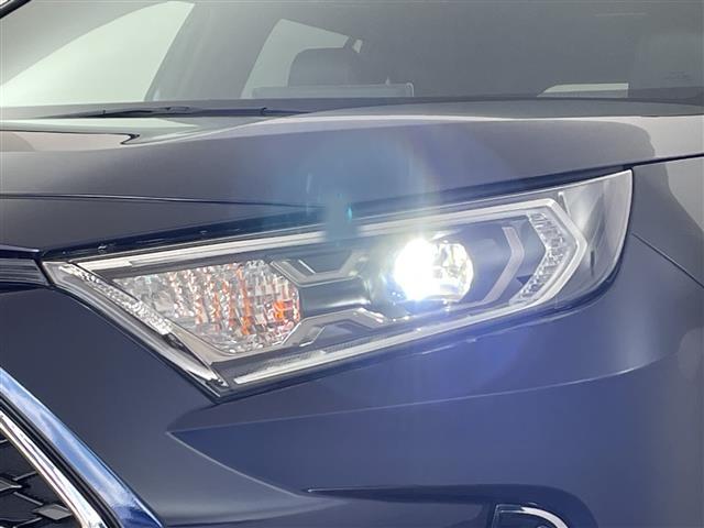 RAV4 PHV ブラックトーン パノラマムーンルーフ 全方位カメラ TV シートヒーター エアシート 置くだけ充電 プリクラッシュセーフティ レーントレーシングアシスト レーダークルーズコントロール オートマチックハイビーム LED(37枚目)