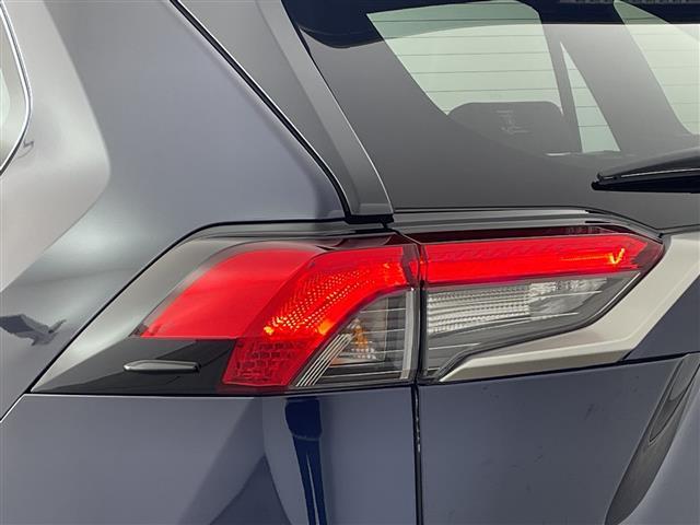 RAV4 PHV ブラックトーン パノラマムーンルーフ 全方位カメラ TV シートヒーター エアシート 置くだけ充電 プリクラッシュセーフティ レーントレーシングアシスト レーダークルーズコントロール オートマチックハイビーム LED(38枚目)