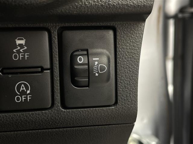 ムーヴ カスタム RS ハイパーリミテッドSAIII 純正ナビ 全方位カメラ ビルトインETC 衝突回避支援ブレーキ 誤発進抑制機能 車線逸脱警報 オートハイビーム LEDヘッドライト シートヒーター ドライブレコーダー 純正アルミホイール スマートキー(32枚目)