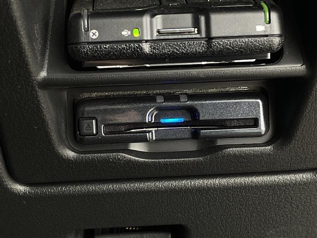 CX-60 XD Lパッケージ 純正12.3インチナビ 全方位 ビルトインETC スマートブレーキサポート レーンキープアシスト ブラインドスポットモニター レザーシート シートヒーター 置くだけ充電 レーダークルーズ 前後ドラレコ(30枚目)