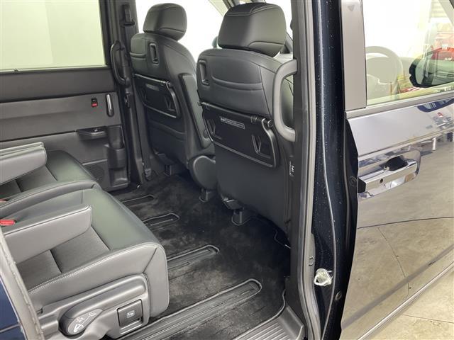 ステップワゴン e:HEVスパーダ 純正11.4インチナビ TV バックカメラ ドラレコ 衝突軽減ブレーキ レーンキープアシスト ブラインドスポットモニター 両側パワースライドドア パワーバックドア ハーフレザー シートヒーター LED(10枚目)