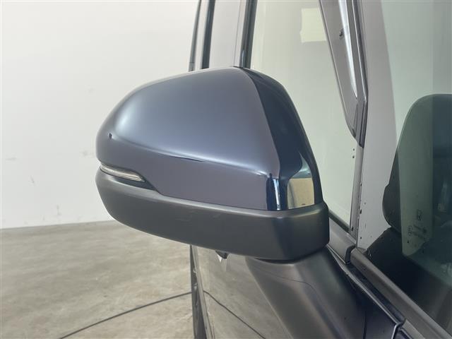 ステップワゴン e:HEVスパーダ 純正11.4インチナビ TV バックカメラ ドラレコ 衝突軽減ブレーキ レーンキープアシスト ブラインドスポットモニター 両側パワースライドドア パワーバックドア ハーフレザー シートヒーター LED(40枚目)