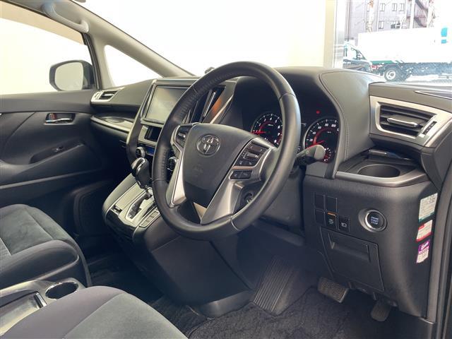 アルファード 2.5S Aパッケージ ・衝突軽減ブレーキ・レーダークルーズコントロール・純正9型ナビ・純正12型フリップダウンモニター・両側パワースライドドア・デジタルインナーミラー・ドライブレコーダー・バックカメラ・社外18インチアルミ(8枚目)