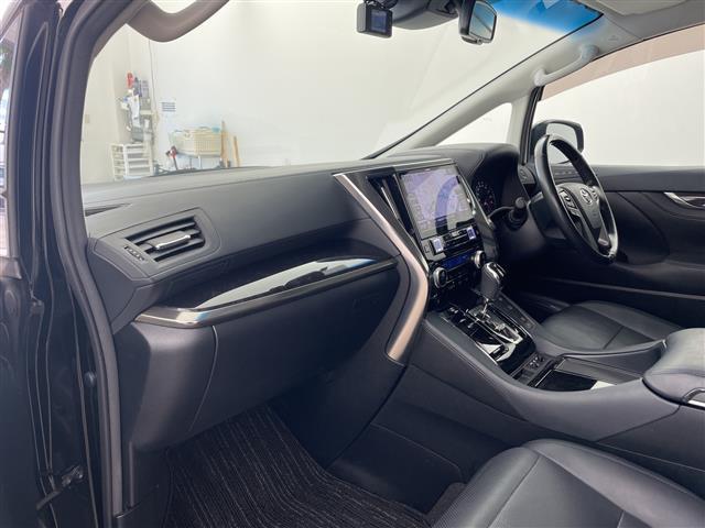 アルファード 2.5S Cパッケージ アルパイン11インチナビ バックカメラ トヨタセーフティセンス 後席モニター サンルーフ パワーバックドア 革シート 前後ドラレコ 三眼LEDヘッドライト シーケンシャルウインカー ワンオーナー車(13枚目)