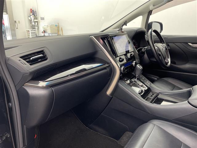 アルファード 2.5S Cパッケージ 純正ナビ TV バックカメラ サンルーフ 両側パワースライドドア カワシート シートヒーター エアシート プリクラッシュセーフティ レーントレーシングアシスト レーダークルーズコントロール 三眼LED(12枚目)