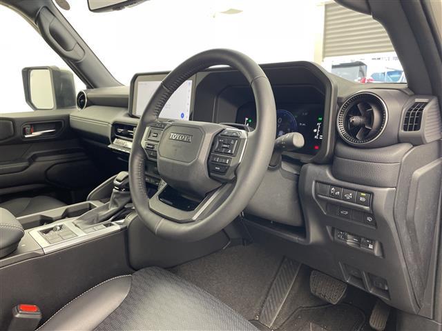 ランドクルーザー250 VX サンルーフ TV 全方位カメラ 丸目ライト プリクラッシュセーフティ レーダークルーズコントロール レーンディパーチャーアラート 革シート シートヒーター ベンチレーション デジタルインナーミラー(8枚目)