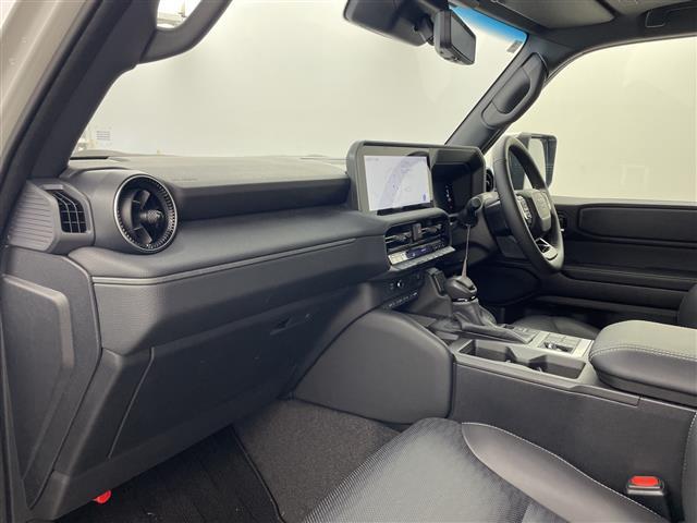 ランドクルーザー250 VX サンルーフ TV 全方位カメラ 丸目ライト プリクラッシュセーフティ レーダークルーズコントロール レーンディパーチャーアラート 革シート シートヒーター ベンチレーション デジタルインナーミラー(12枚目)