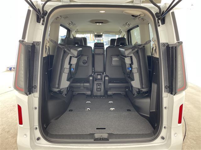 セレナ e-パワー ハイウェイスターV 登録済未使用車 純正12.3インチナビ TV 全方位カメラ プロパイロット エマージェンシーブレーキ 車線逸脱警報 車線逸脱防止支援 両側パワースライドドア デジタルインナーミラー ドライブレコーダー(19枚目)