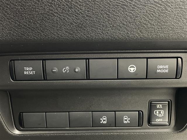 セレナ e-パワー ハイウェイスターV 登録済未使用車 純正12.3インチナビ TV 全方位カメラ プロパイロット エマージェンシーブレーキ 車線逸脱警報 車線逸脱防止支援 両側パワースライドドア デジタルインナーミラー ドライブレコーダー(32枚目)